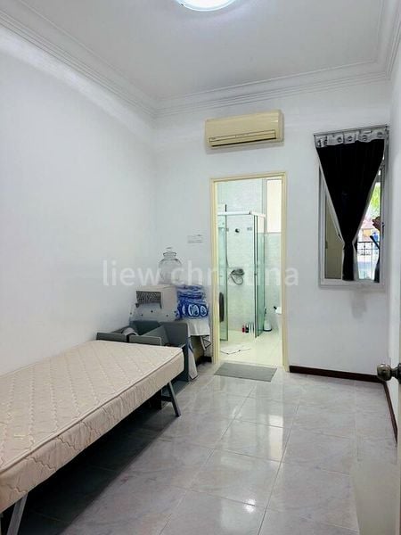 Common Room (Condo) for Rent in  Loyang Villas - Image 1