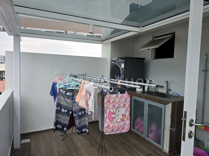 4 Bed Terraced House (Landed) for Sale around  Lorong Stangee - Image 6