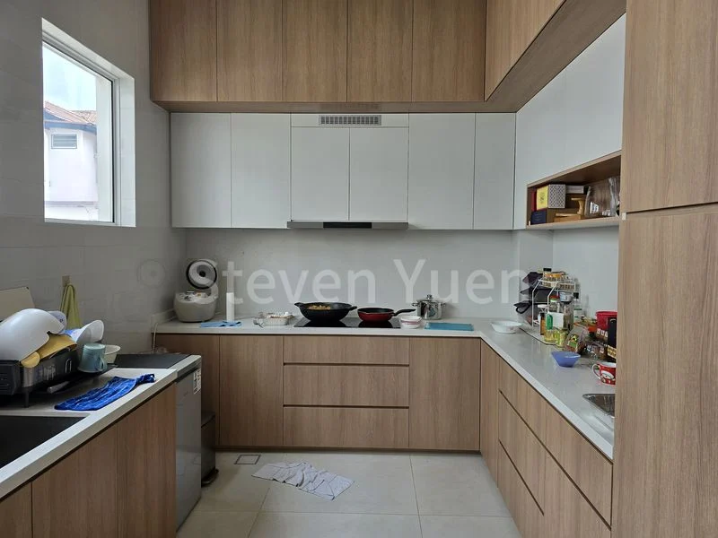 4 Bed Terraced House (Landed) for Sale around  Lorong Stangee - Image 7