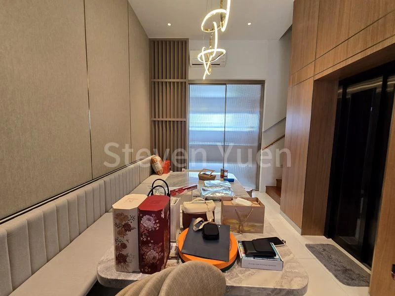 4 Bed Terraced House (Landed) for Sale around  Lorong Stangee - Image 8