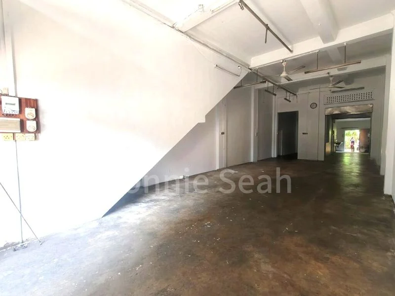 Food & Beverage for Rent: Affordable F&B, Retail Shophouse at Jalan Besar For Rent. - Image 3