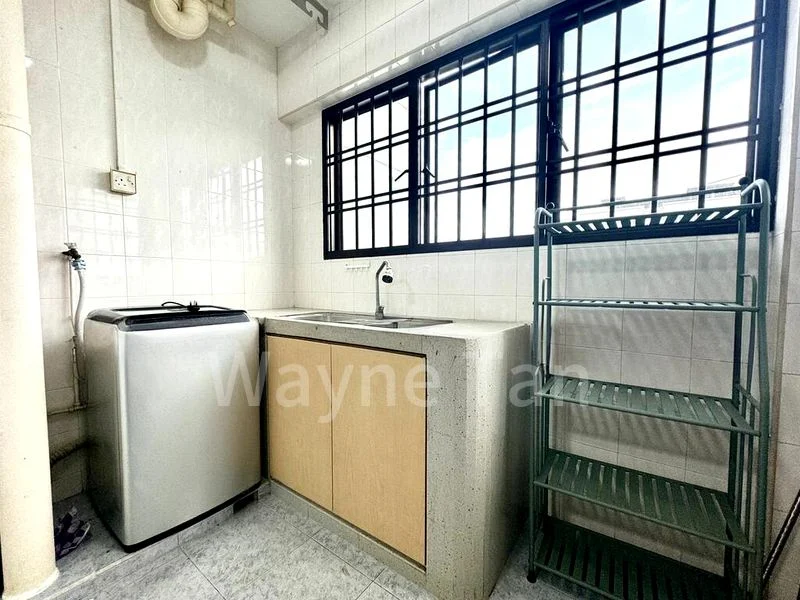 5 Room (5I) HDB for Rent in 963 Hougang Avenue 9 - Image 2