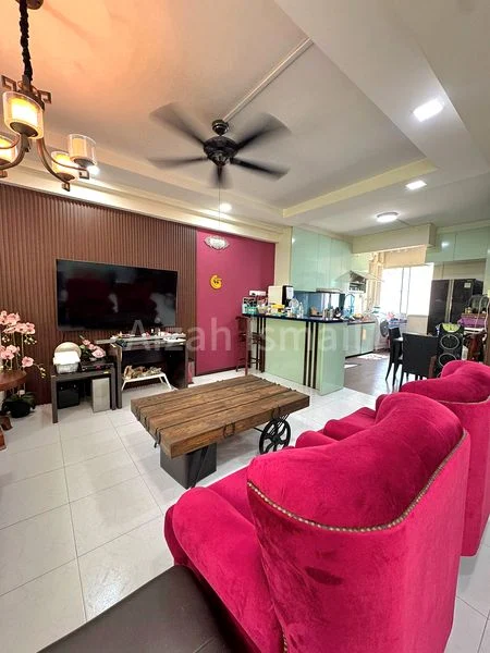 4 Room (4A) HDB for Sale in  347 Tampines Street 33 - Image 1