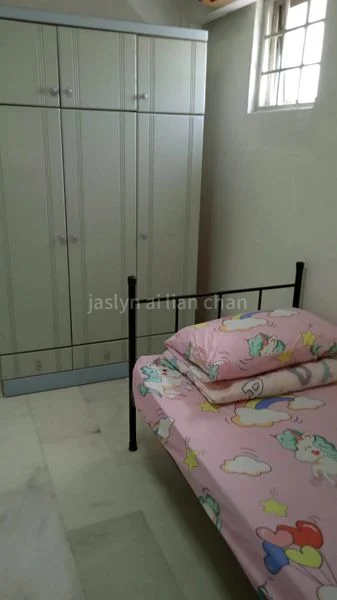 Common Room (HDB) for Rent in  147 Pasir Ris Street 13 - Image 1