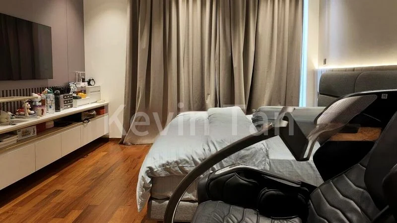 4 Bed Terraced House (Landed) for Sale in Still Road - Image 2