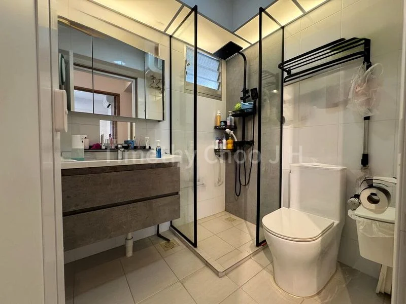 4 Room (4A) HDB for Sale in  409C Northshore Drive - Image 5