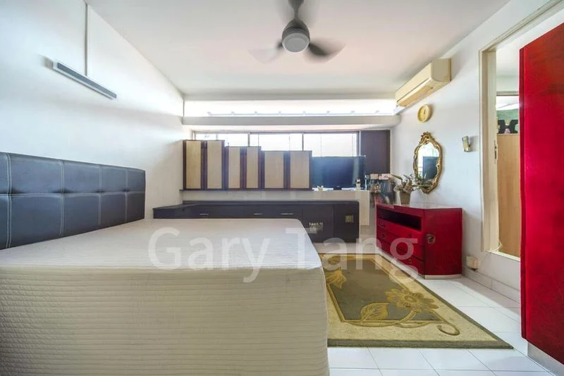 5 Bed Terraced House (Landed) for Sale in  Clementi Avenue 3 - Image 9