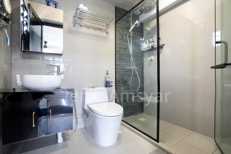 5 Room (5I) HDB for Sale in  605D Tampines Street 61 - Image 1
