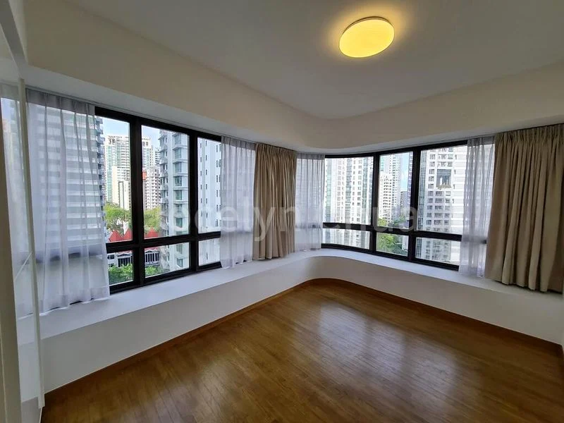 2 Bed Condo for Sale in  Trilight - Image 4