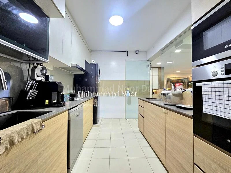 5 Room (5I) HDB for Sale in  684B Edgedale Plains - Image 6