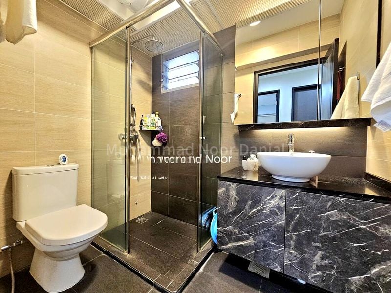 5 Room (5I) HDB for Sale in  684B Edgedale Plains - Image 4
