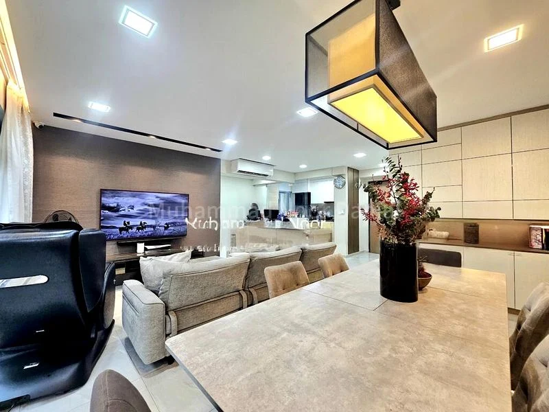 5 Room (5I) HDB for Sale in  684B Edgedale Plains - Image 2