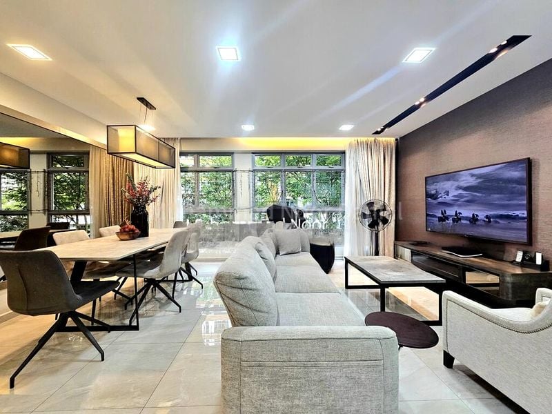 5 Room (5I) HDB for Sale in  684B Edgedale Plains - Image 1