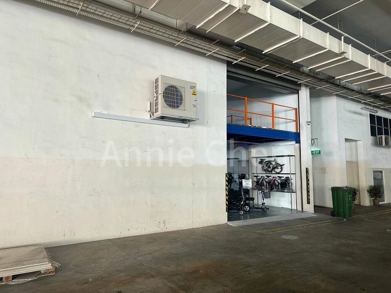 Light Industrial (B1) for Rent: "Unity Centre - Image 10