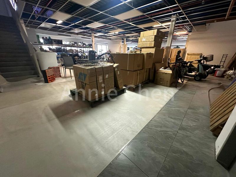 Light Industrial (B1) for Rent: "Unity Centre - Image 1