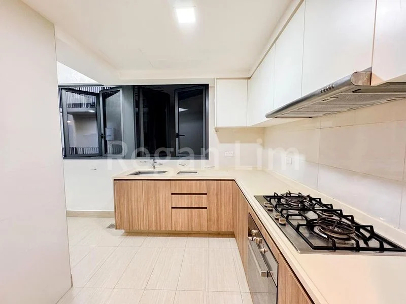3 Bed Executive Condo for Sale in  Yio Chu Kang Road - Image 2