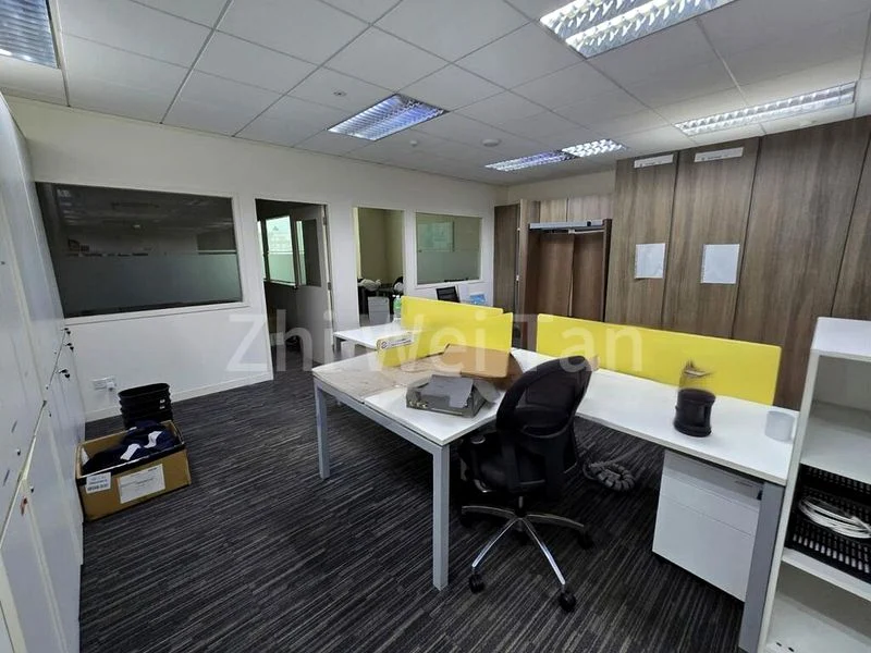 Warehouse for Rent: Flexible, Move-In Ready Office at 23 Gul Road - Image 4