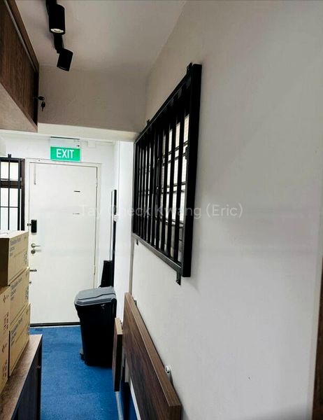 Other Retail for Rent: 1 Everton Park - Image 2