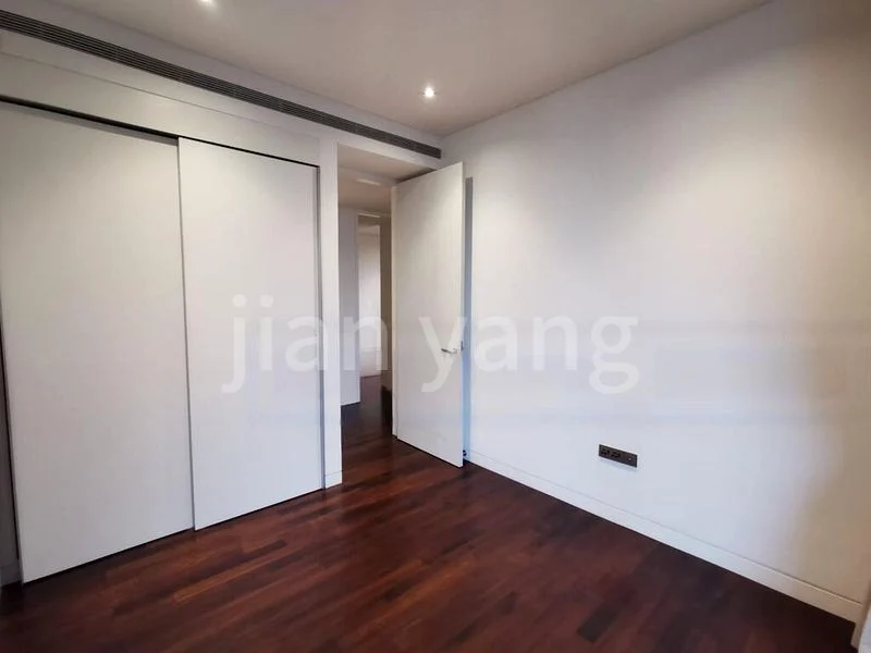 3 Bed Condo for Rent in Lloyd Sixtyfive - Image 4