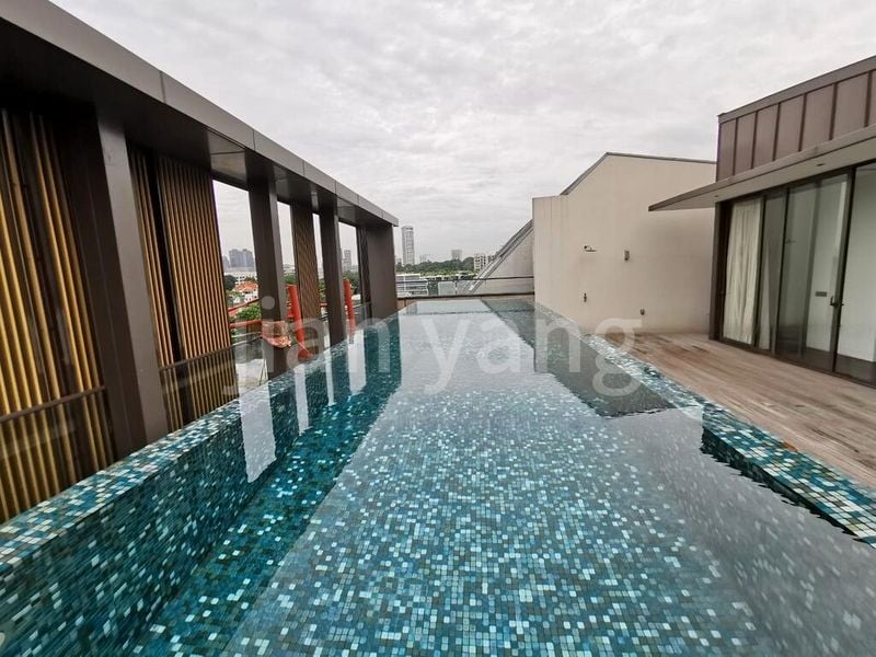 3 Bed Condo for Rent in Lloyd Sixtyfive - Image 1