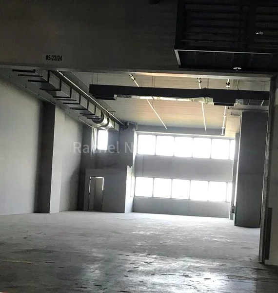 Factory / Workshop (B2) for Sale: Carros Centre - Image 3