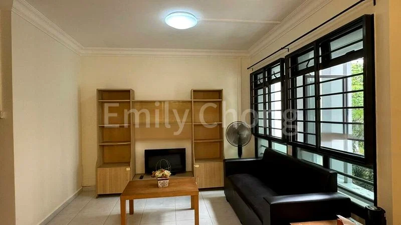 4 Room (4A) HDB for Rent in  120A Kim Tian Place - Image 2
