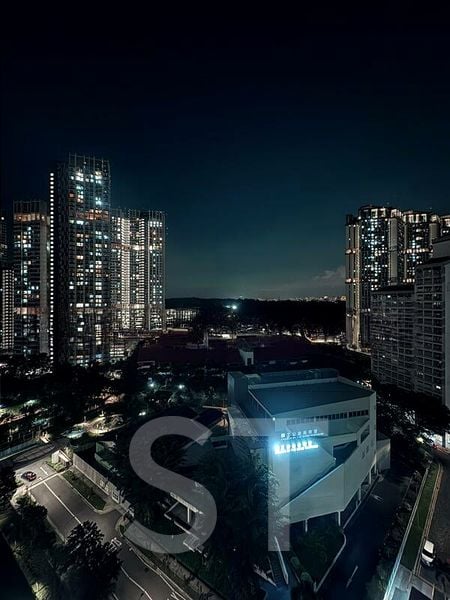 3 Bed Condo for Rent in  Queens Peak - Image 1