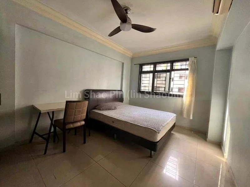 5 Room (5I) HDB for Sale in  672A Jurong West Street 65 - Image 4