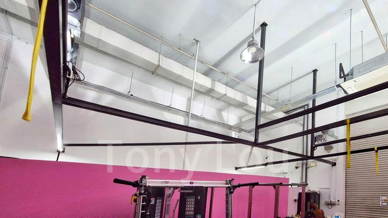 Light Industrial (B1) for Rent: Wcega Plaza - Image 10