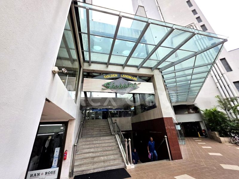 Golden Landmark: Retail Shop for Rent at 390 Orchard Road - Image 5