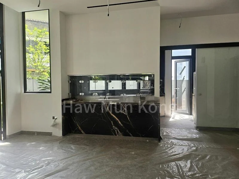 6 Bed Semi-Detached House (Landed) for Sale in  Ping-An Gardens - Image 11