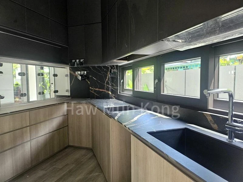 6 Bed Semi-Detached House (Landed) for Sale in  Ping-An Gardens - Image 15