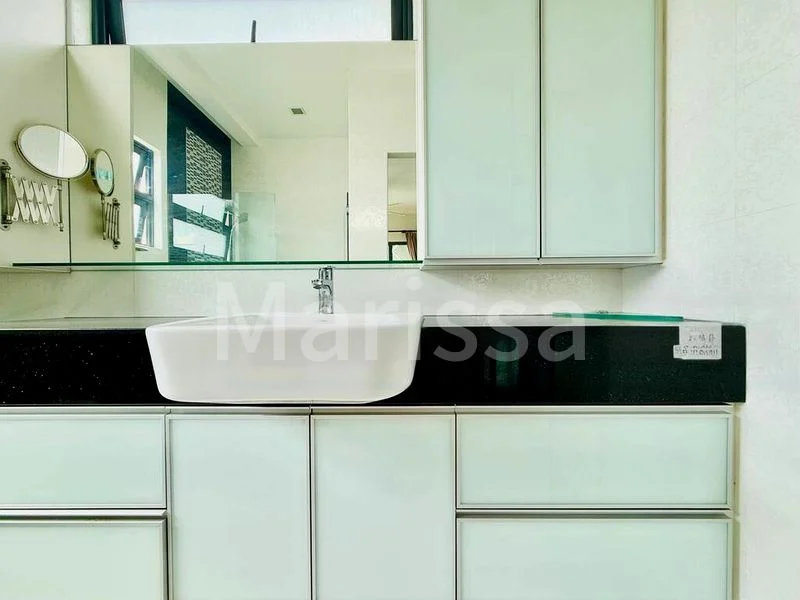 5 Bed Bungalow (Landed) for Sale in  Coliwoo Pasir Panjang Hotel - Image 9