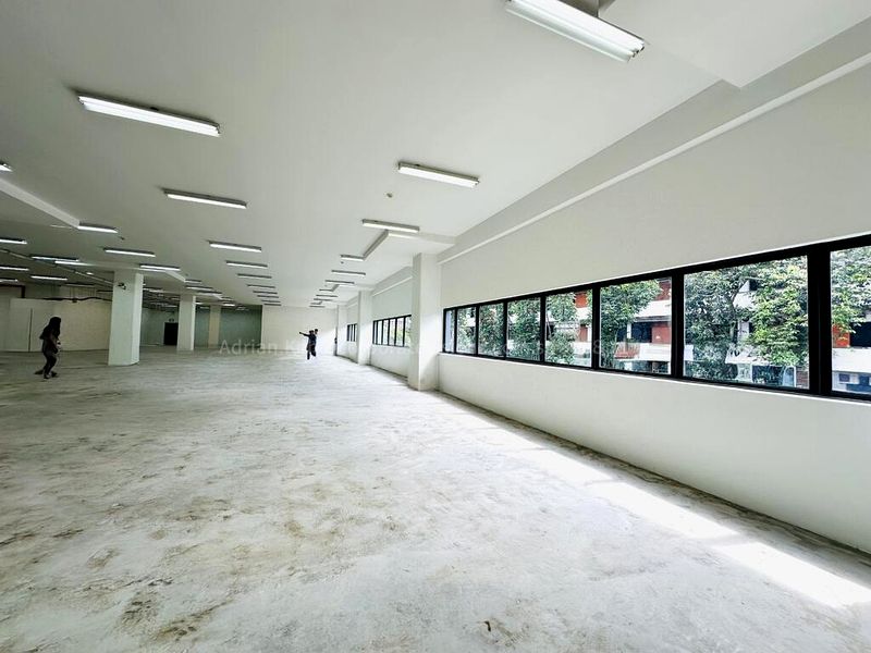 Light Industrial (B1) for Rent: ONE NORTH COMMONWEALTH MRT Business Space; near Holland V, near City. 4 minutes' walk to MRT, fitted or bare. - Image 6