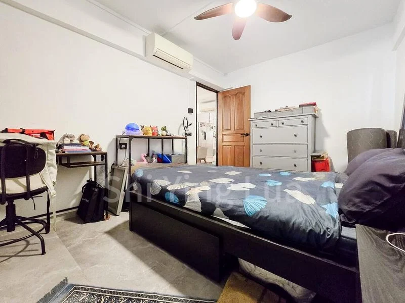 Room (HDB) for Rent in  215 Tampines Street 23 - Image 3
