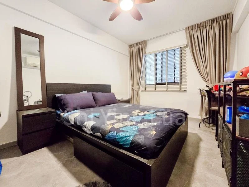 Room (HDB) for Rent in  215 Tampines Street 23 - Image 1