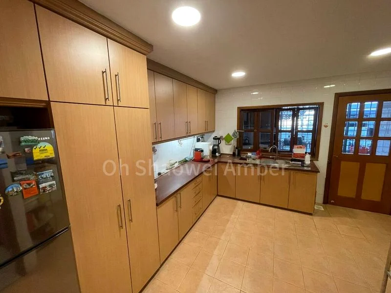3 Bed Terraced House (Landed) for Rent in  Lentor View - Image 4