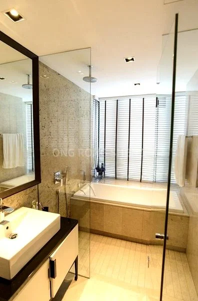 Master Room (Condo) for Rent in 368 Thomson - Image 5