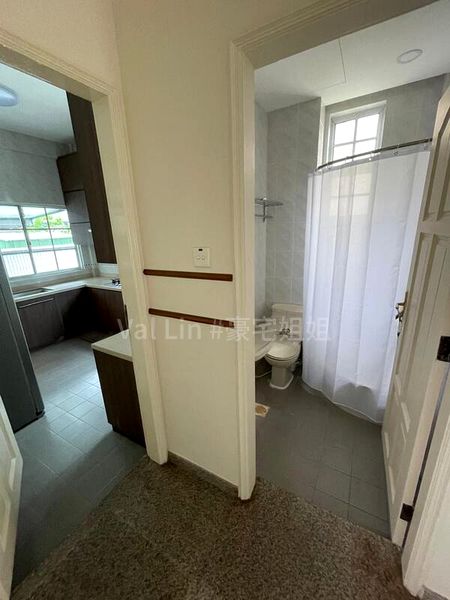 5 Bed Semi-Detached House (Landed) for Sale in  Bedok Avenue - Image 5