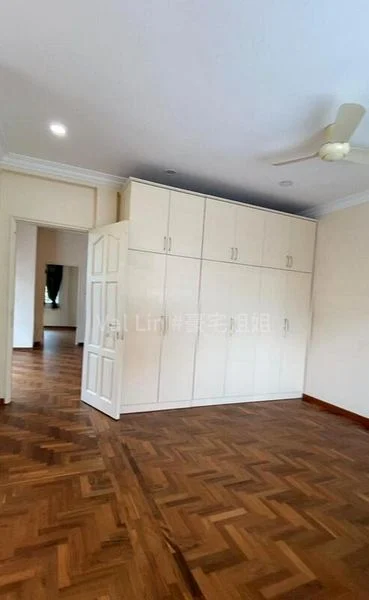5 Bed Semi-Detached House (Landed) for Sale in  Bedok Avenue - Image 4