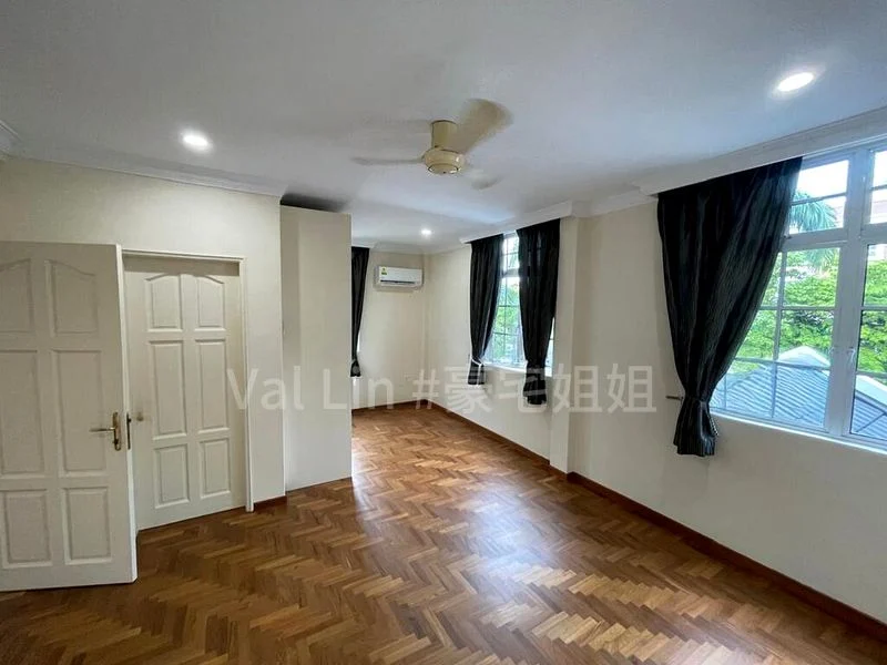 5 Bed Semi-Detached House (Landed) for Sale in  Bedok Avenue - Image 11
