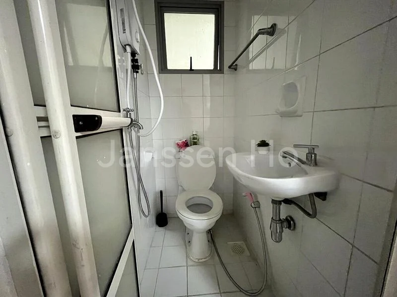 Common Room (Condo) for Rent in  Bishan Loft - Image 7