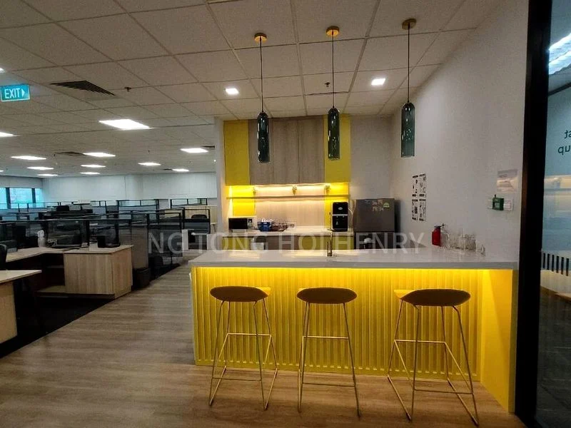 Office for Rent: 80 Robinson Road - Image 1