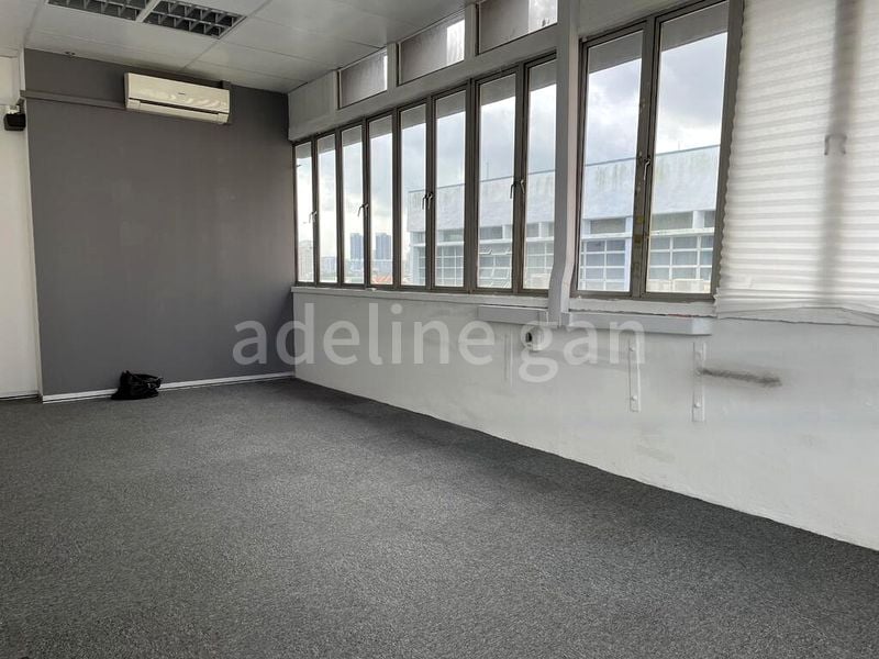 Light Industrial (B1) for Rent in  Lip Hing Industrial Building - Image 4