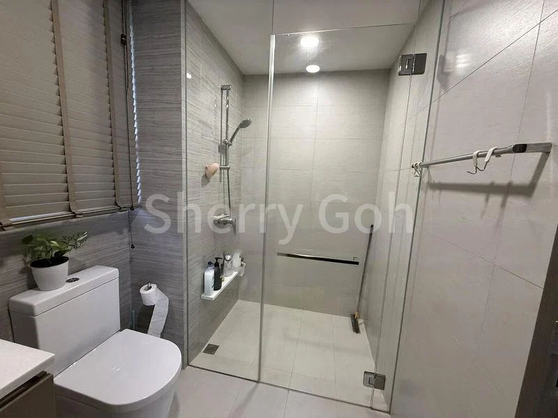 5 Bed Executive Condo for Sale in Bellewaters - Image 5