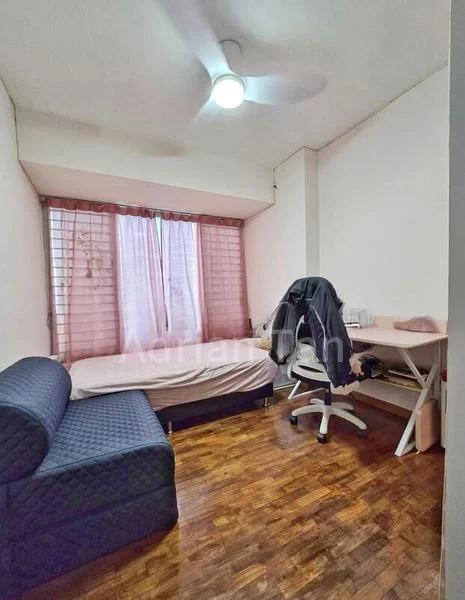 5 Room (5I) HDB for Sale in  518A Tampines Central 7 - Image 4