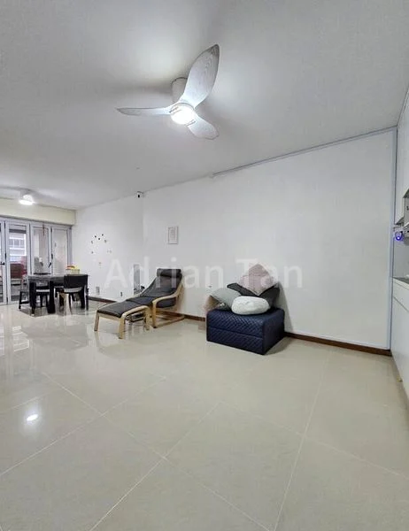 5 Room (5I) HDB for Sale in  518A Tampines Central 7 - Image 1