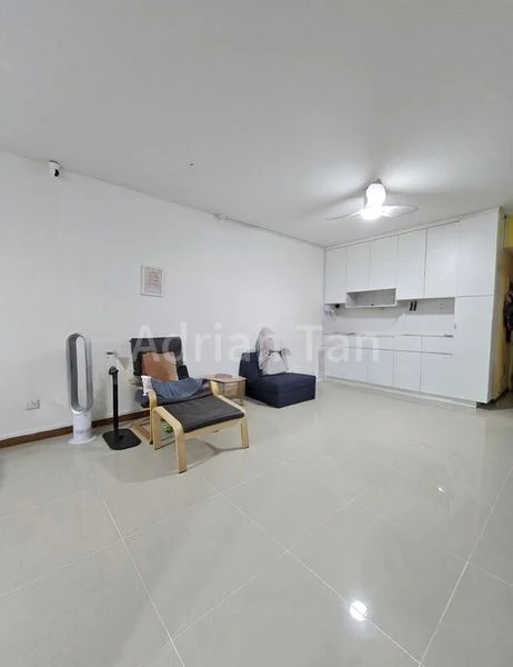 5 Room (5I) HDB for Sale in  518A Tampines Central 7 - Image 2