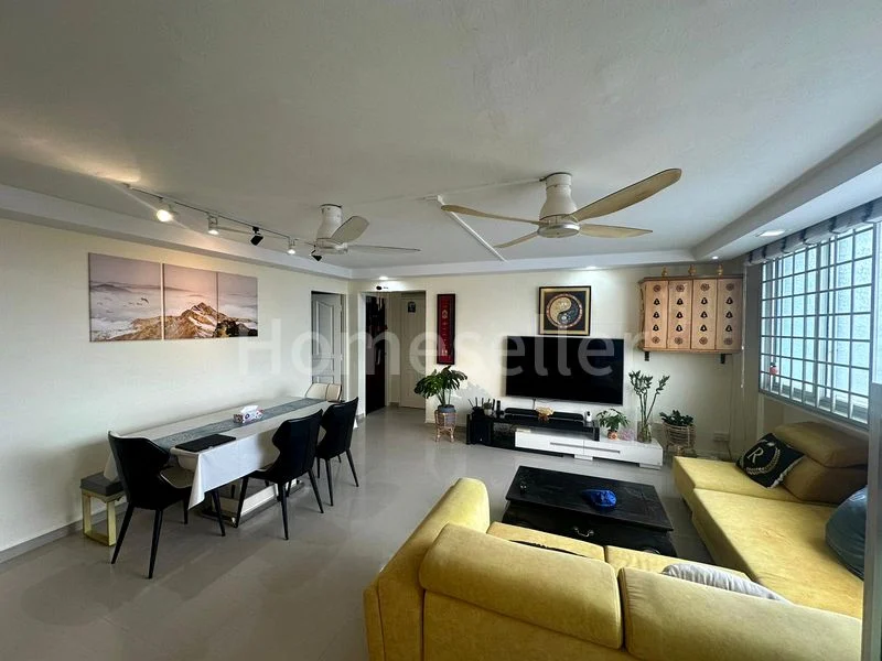 4 Room (4A) HDB for Sale in 240 Serangoon Avenue 2 - Image 1