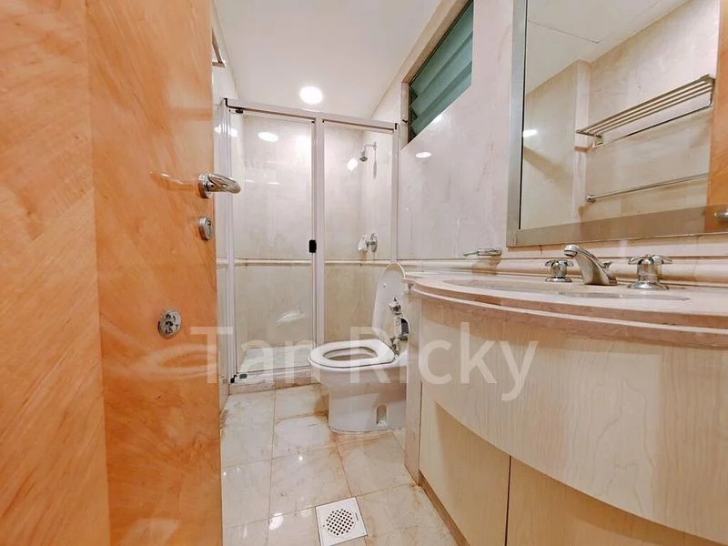 4 Bed Condo for Rent in Grange 70 - Image 8